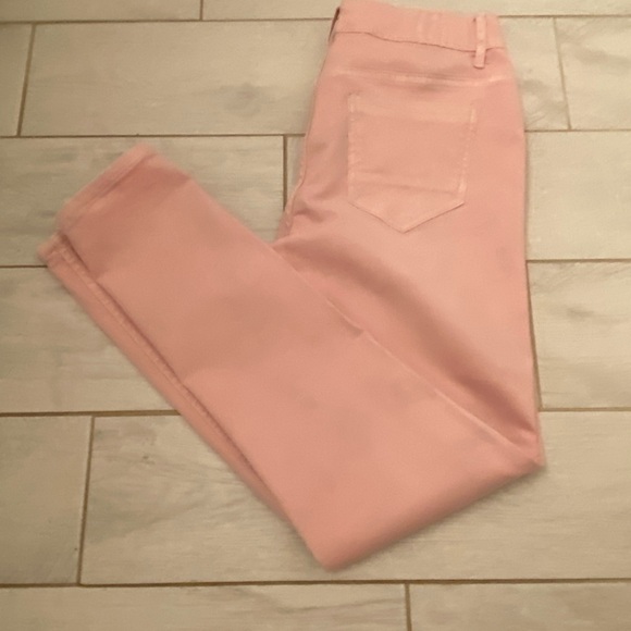 Gently Worn Venus Size Medium Reversible Skinny Jeans in Pink and Floral - Picture 6 of 14